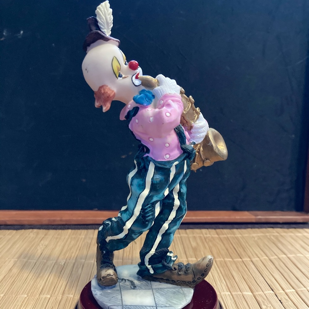 Hand-Painted Clown Figurine with Saxophone - Pink & Blue - Picture 2 of 4